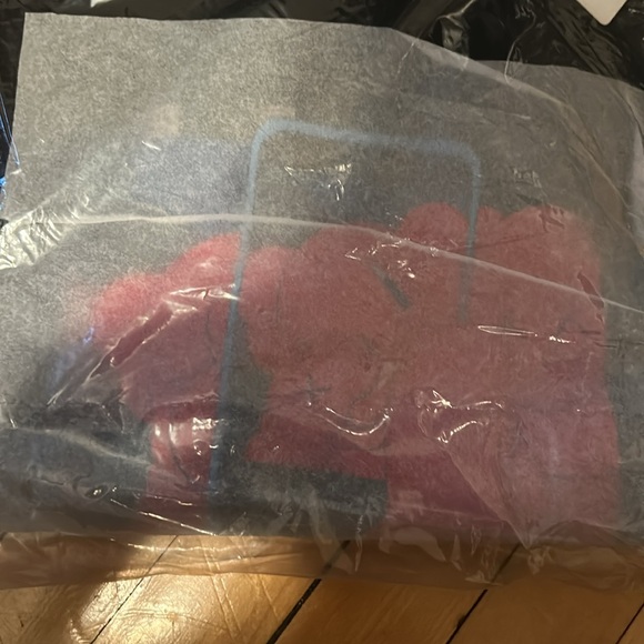 Kaws x Uniqlo Black Graphic T-Shirt - Picture 3 of 5